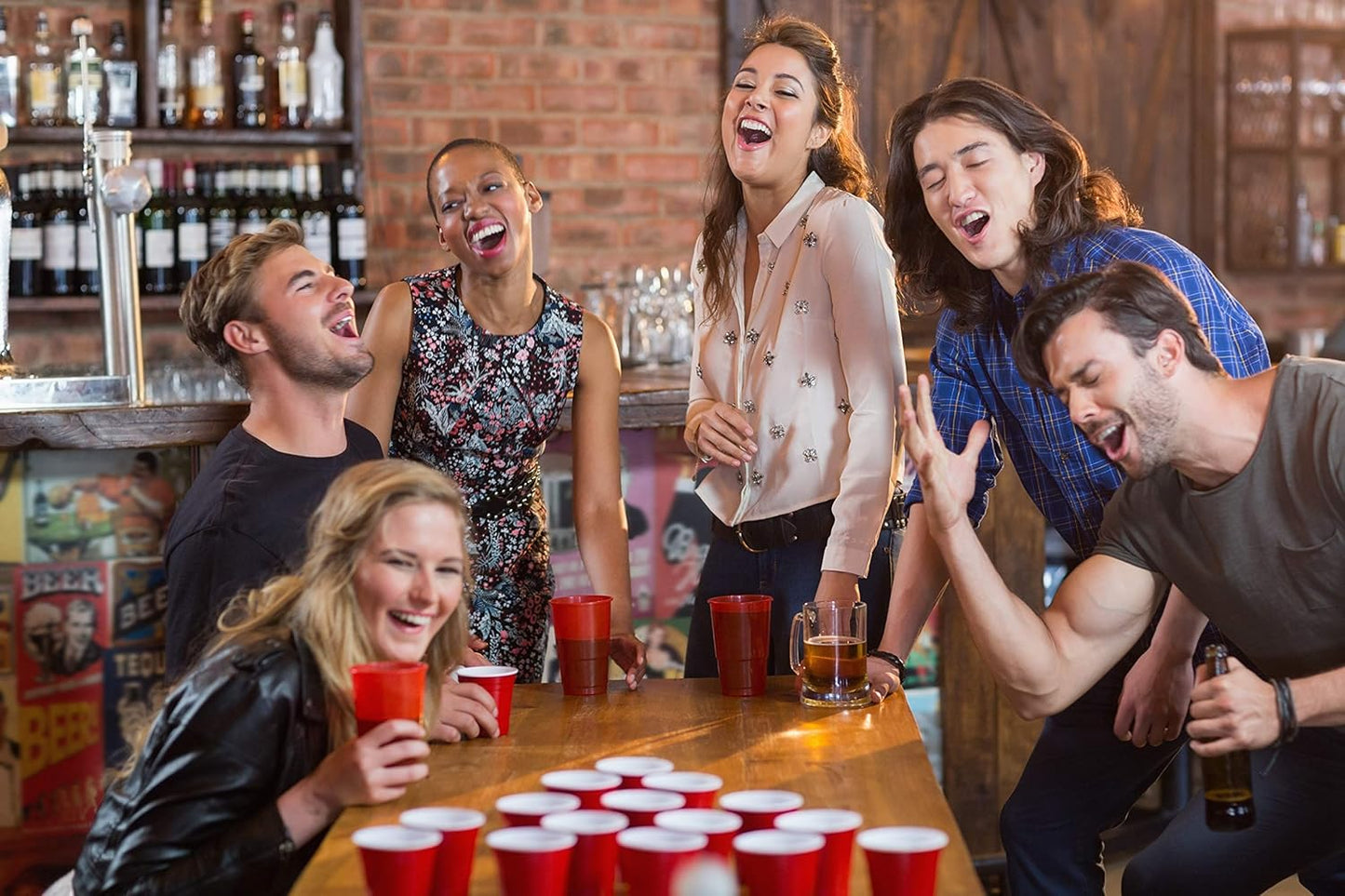 Lucky Humans® Beer Pong Becher Set | 50 Premium Red & Blue Cups (25 rot + 25 blau) | XXL 530 ml | Ideal für Festival, Pool-Party & Bierpong-Tisch | Wiederverwendbare Partybecher | Spülmaschinenfest